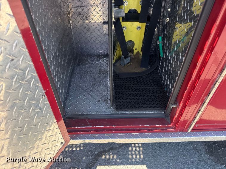 image for item EU4072 2007 International 4300 ambulance