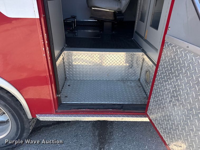 image for item EU4072 2007 International 4300 ambulance