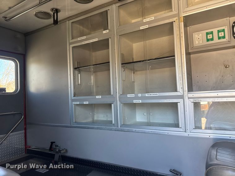 image for item EU4072 2007 International 4300 ambulance