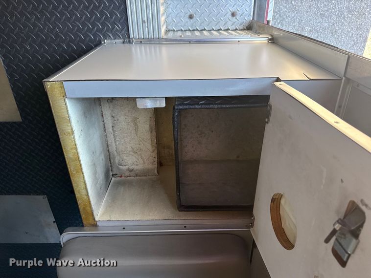 image for item EU4072 2007 International 4300 ambulance