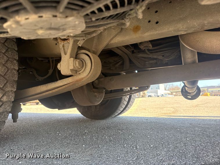 image for item EU4072 2007 International 4300 ambulance