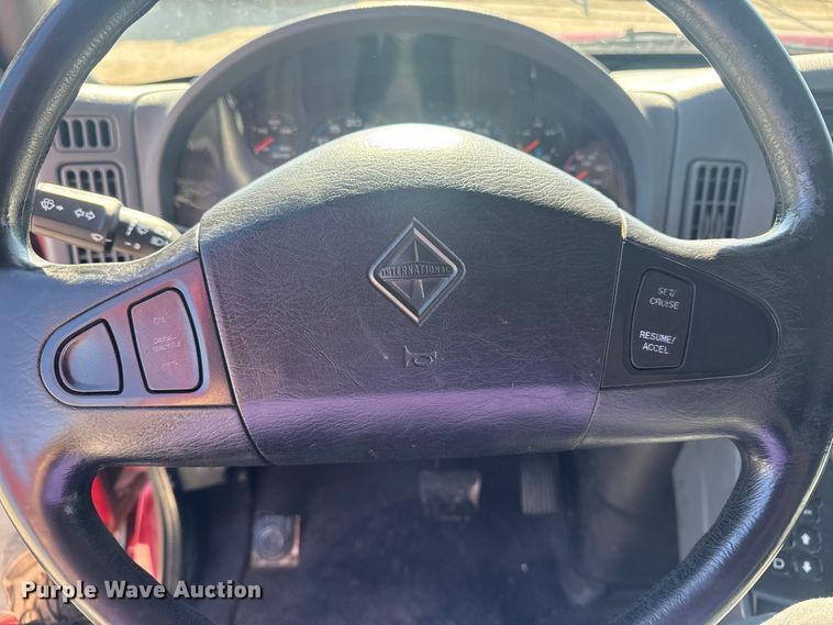 image for item EU4072 2007 International 4300 ambulance