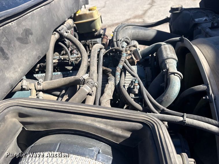 image for item EU4072 2007 International 4300 ambulance