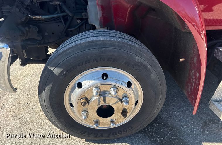 image for item EU4072 2007 International 4300 ambulance