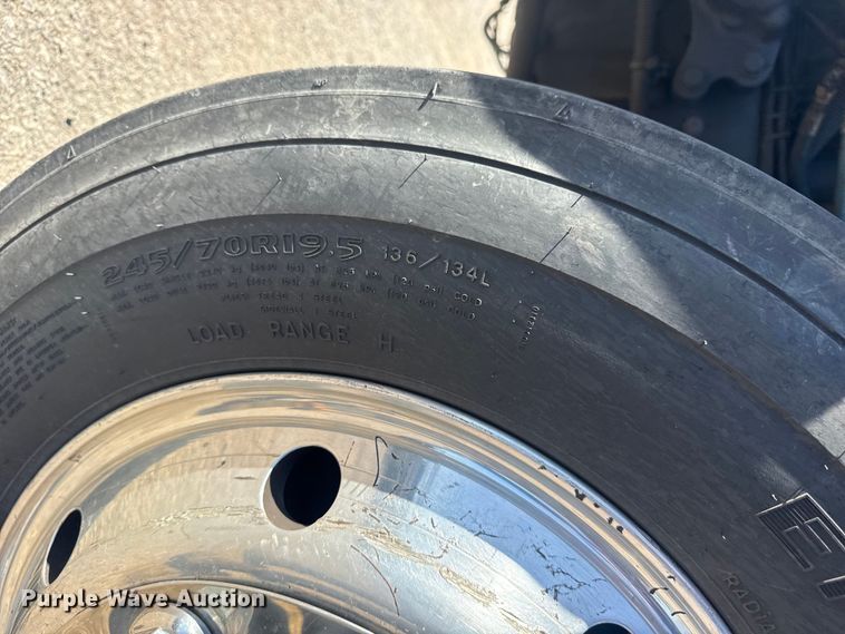 image for item EU4072 2007 International 4300 ambulance