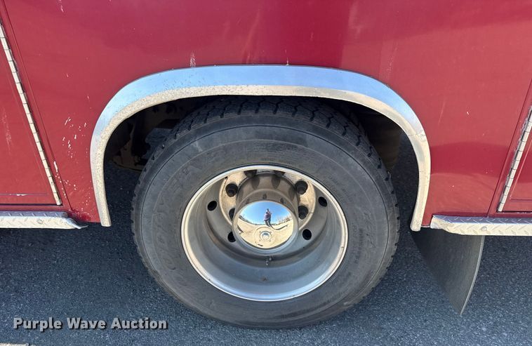 image for item EU4072 2007 International 4300 ambulance