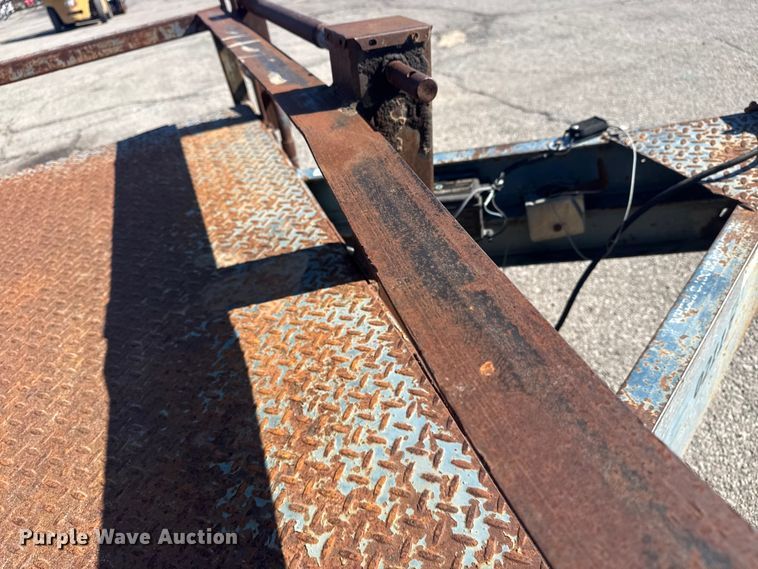 image for item EU4073 2002 Starlite equipment trailer