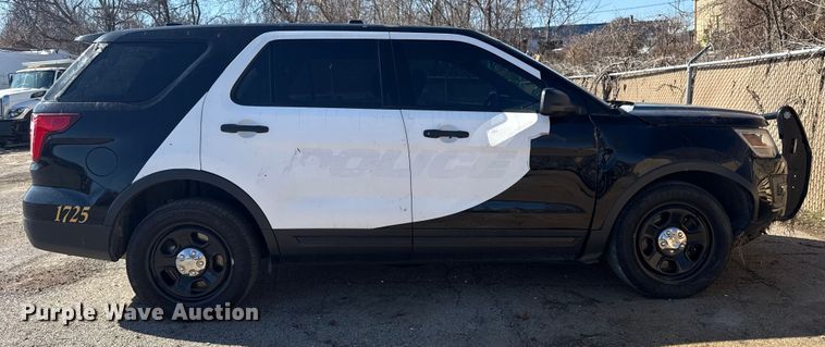 image for item EU4074 2017 Ford Explorer Police Interceptor SUV