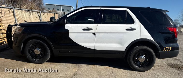image for item EU4074 2017 Ford Explorer Police Interceptor SUV