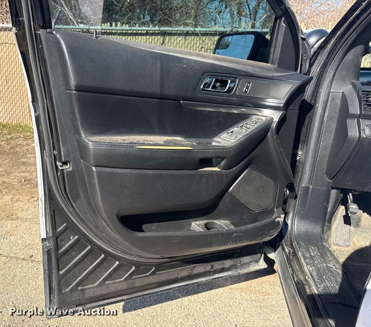 image for item EU4074 2017 Ford Explorer Police Interceptor SUV