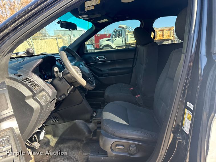 image for item EU4074 2017 Ford Explorer Police Interceptor SUV