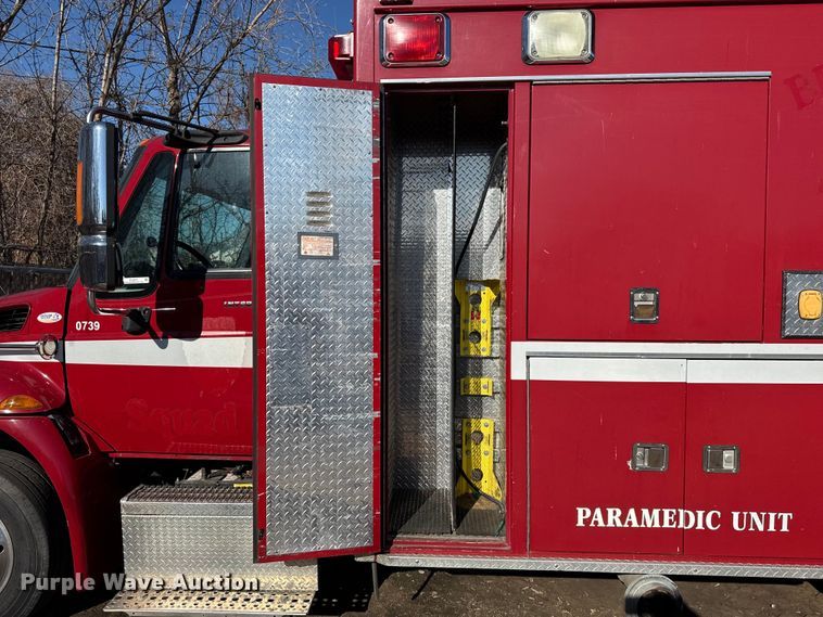 image for item EU4075 2007 International 4300 ambulance