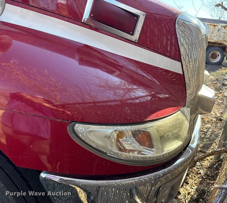 image for item EU4075 2007 International 4300 ambulance