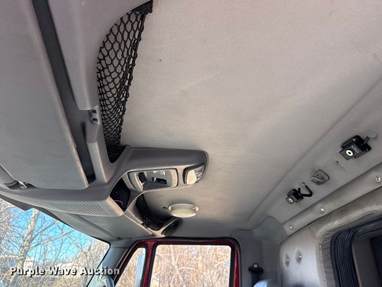 image for item EU4075 2007 International 4300 ambulance