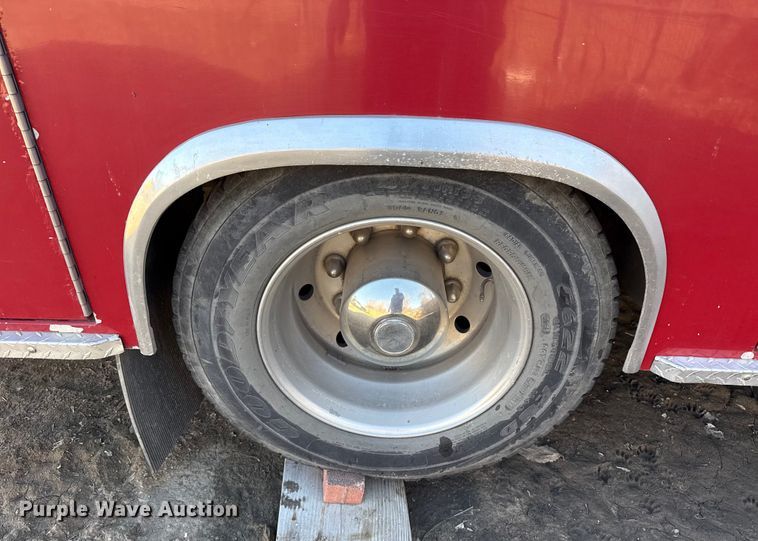 image for item EU4075 2007 International 4300 ambulance