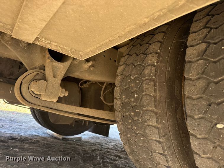 image for item EU4075 2007 International 4300 ambulance