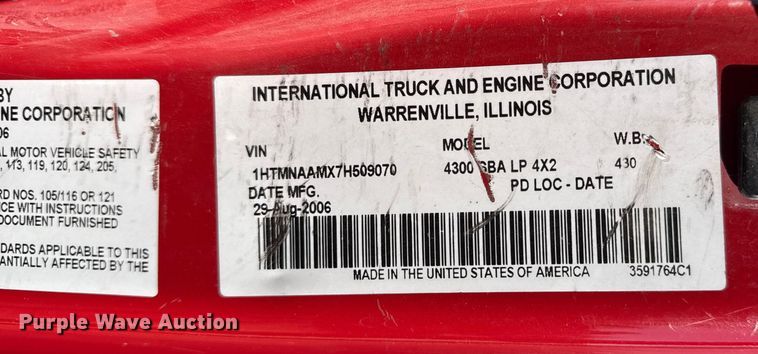 image for item EU4075 2007 International 4300 ambulance