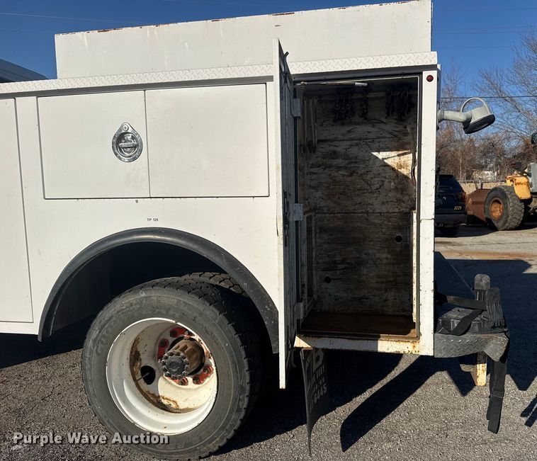 image for item EU4076 2012 Freightliner Business Class M2 utility / service truck