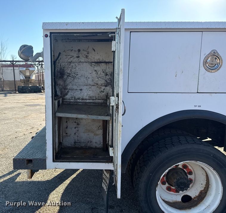 image for item EU4076 2012 Freightliner Business Class M2 utility / service truck