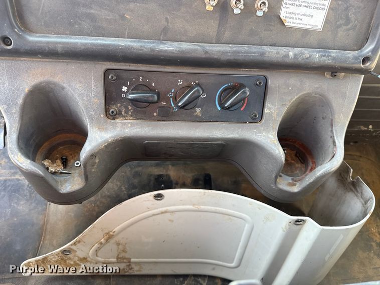 image for item EU4076 2012 Freightliner Business Class M2 utility / service truck