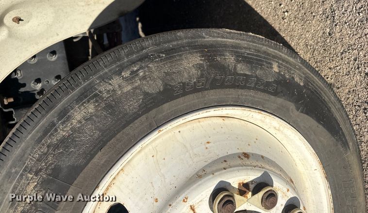 image for item EU4076 2012 Freightliner Business Class M2 utility / service truck