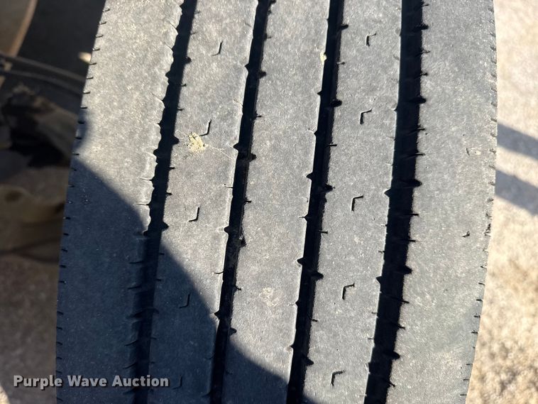 image for item EU4076 2012 Freightliner Business Class M2 utility / service truck