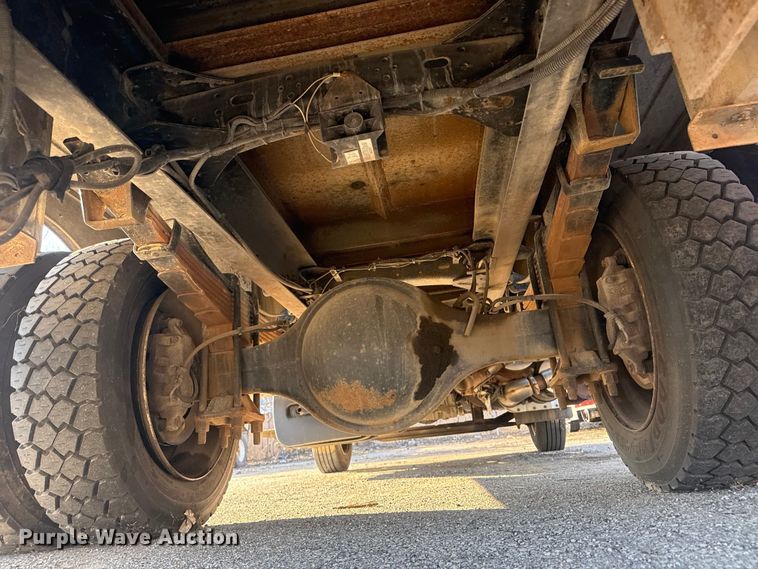 image for item EU4076 2012 Freightliner Business Class M2 utility / service truck