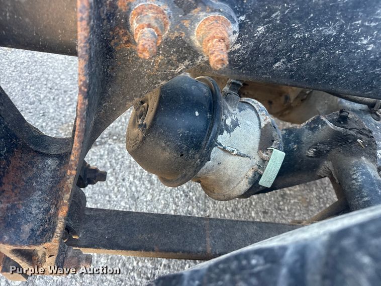 image for item EU4077 2007 International 8600 semi truck