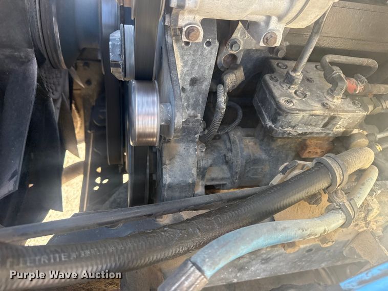 image for item EU4077 2007 International 8600 semi truck