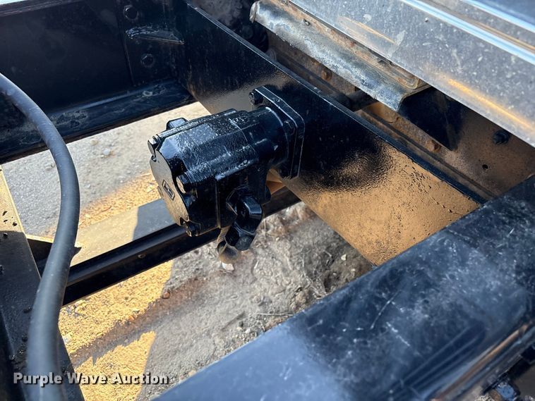 image for item EU4078 1984 International 7400 dump truck