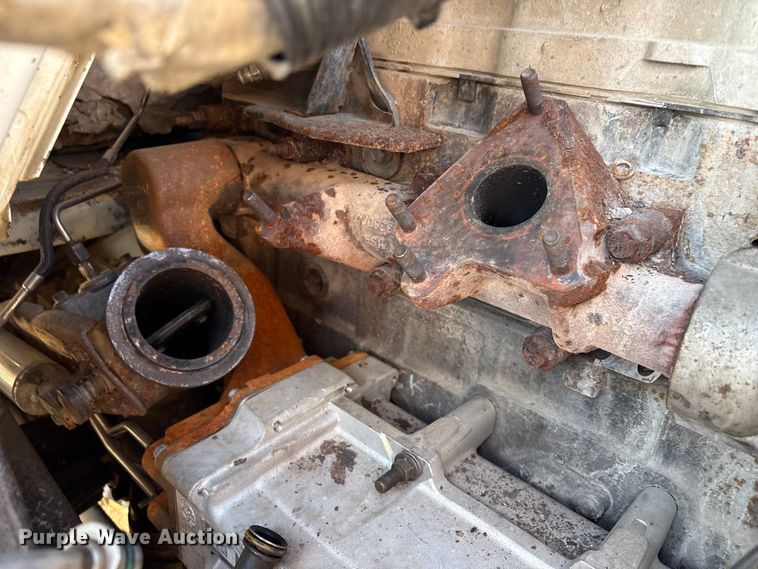 image for item EU4078 1984 International 7400 dump truck