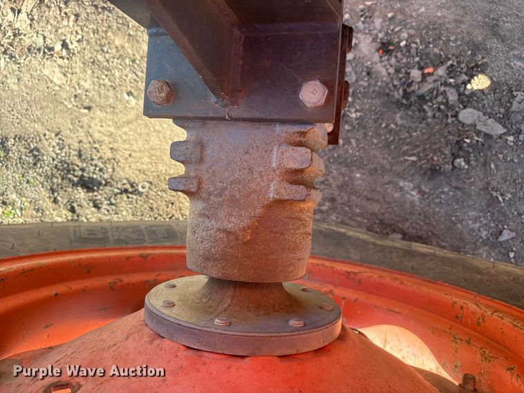 image for item EU4079 Kubota M8209 MFWD tractor