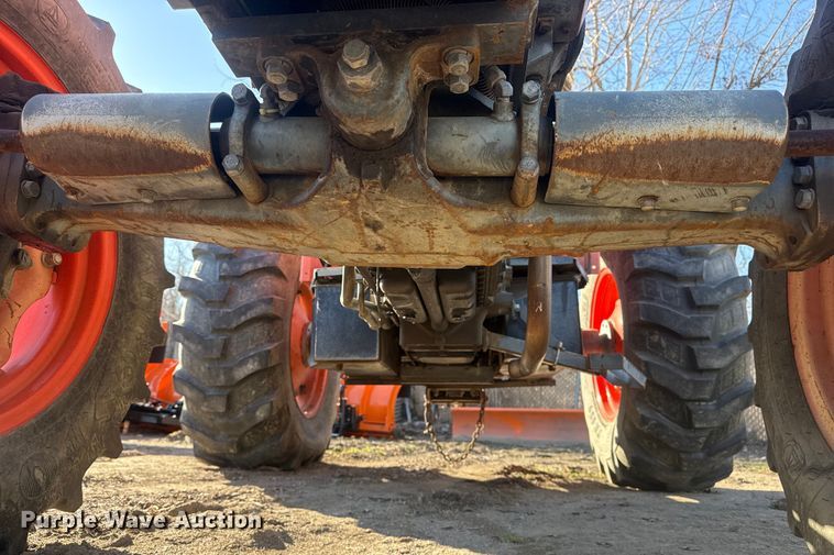 image for item EU4079 Kubota M8209 MFWD tractor