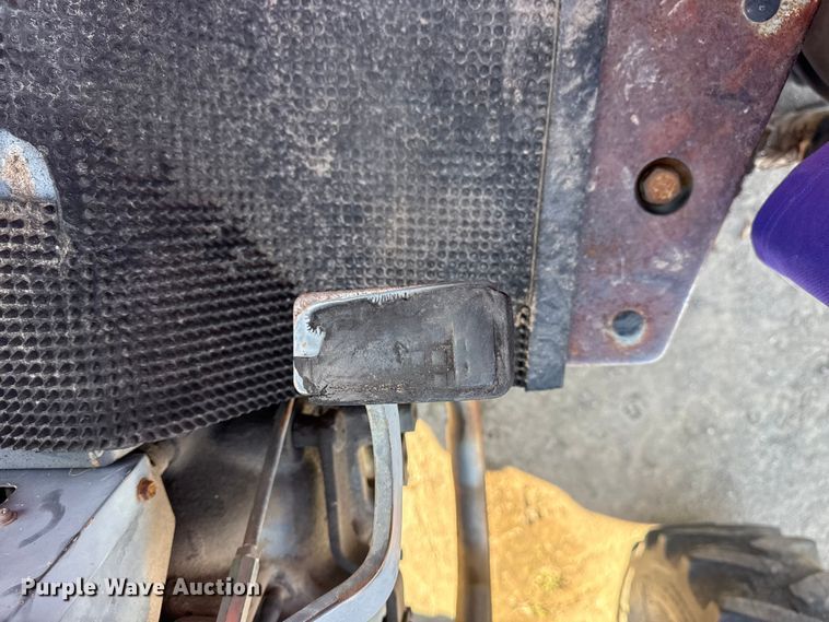 image for item EU4079 Kubota M8209 MFWD tractor