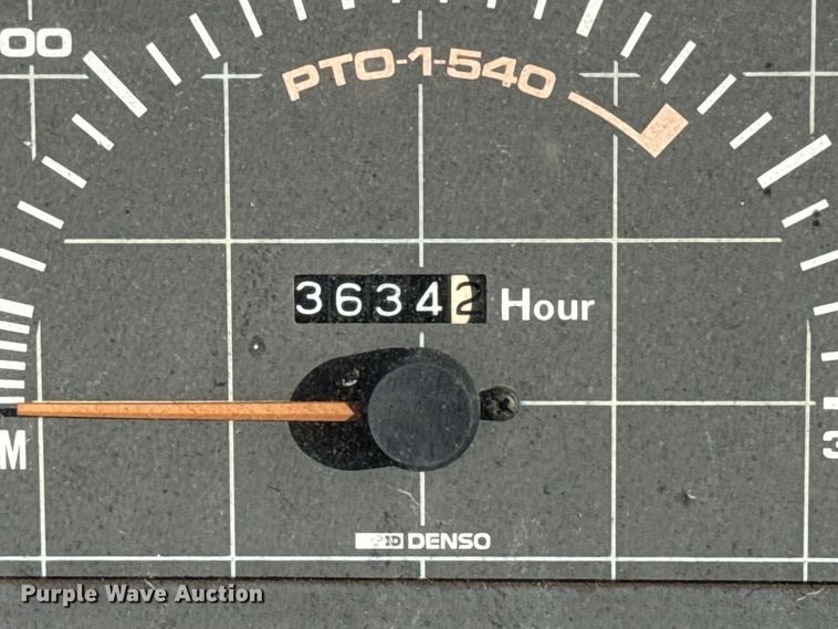 image for item EU4079 Kubota M8209 MFWD tractor