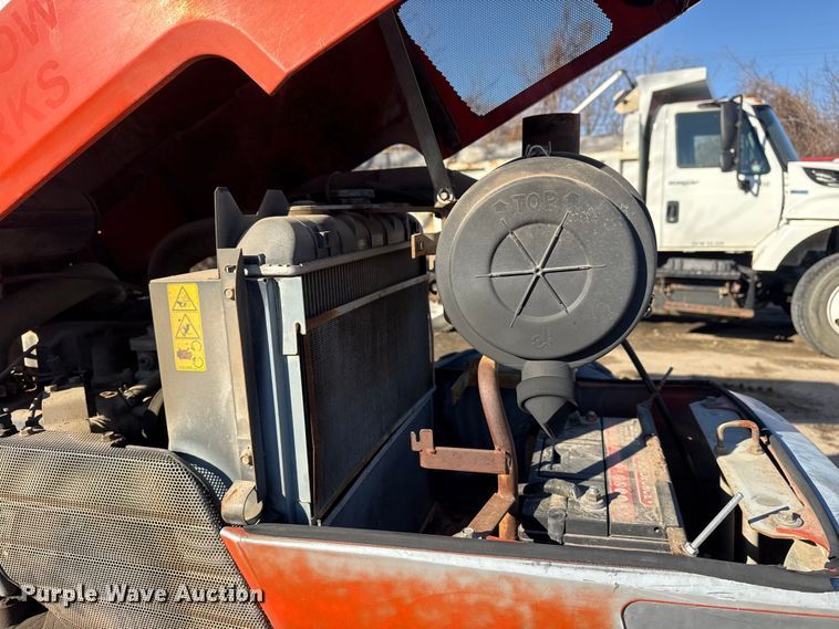 image for item EU4079 Kubota M8209 MFWD tractor