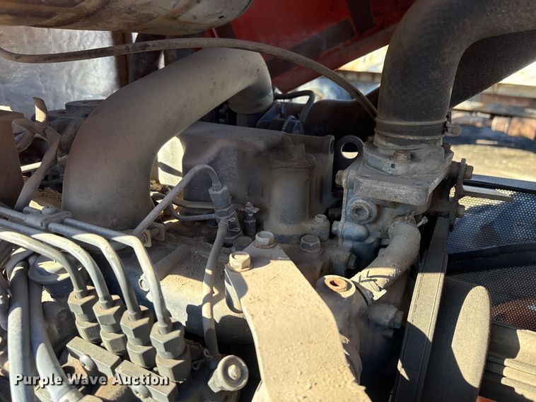 image for item EU4079 Kubota M8209 MFWD tractor