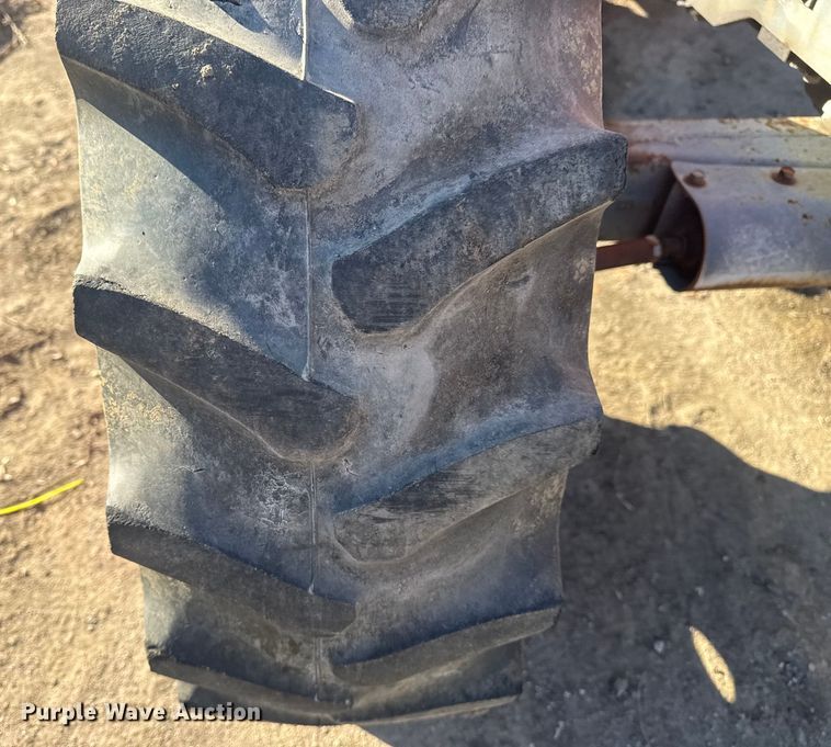 image for item EU4079 Kubota M8209 MFWD tractor