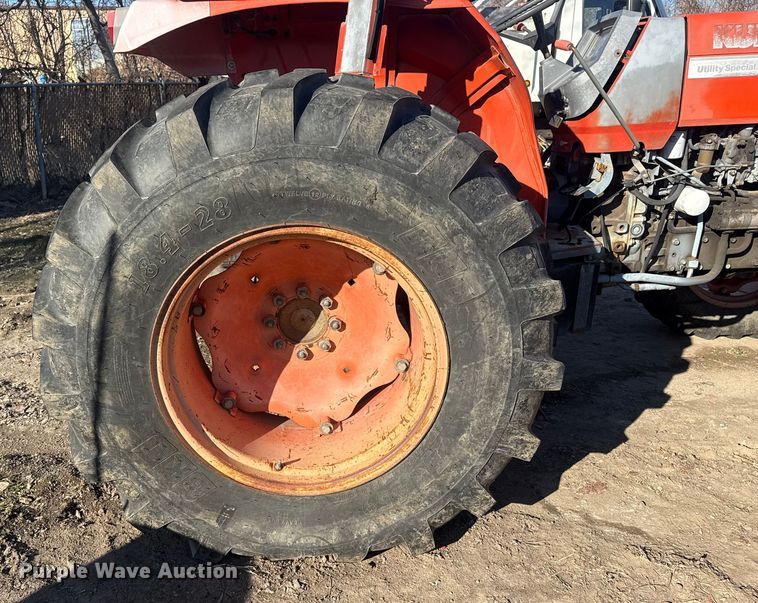 image for item EU4079 Kubota M8209 MFWD tractor