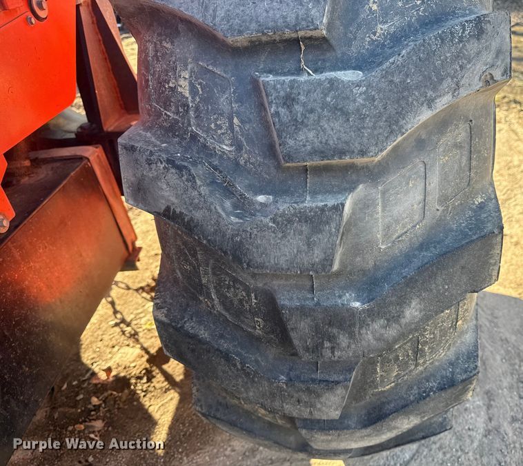 image for item EU4079 Kubota M8209 MFWD tractor