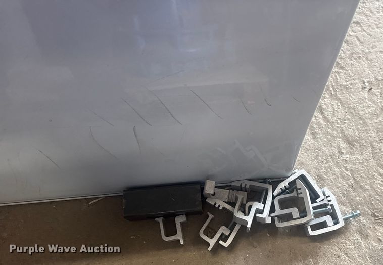 image for item EU4091 ARE Truck Hero pickup truck topper