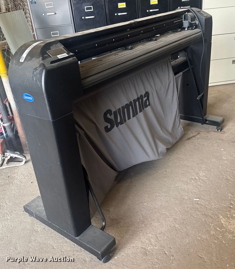 image for item EU4094 Summa S120 T Series plotter