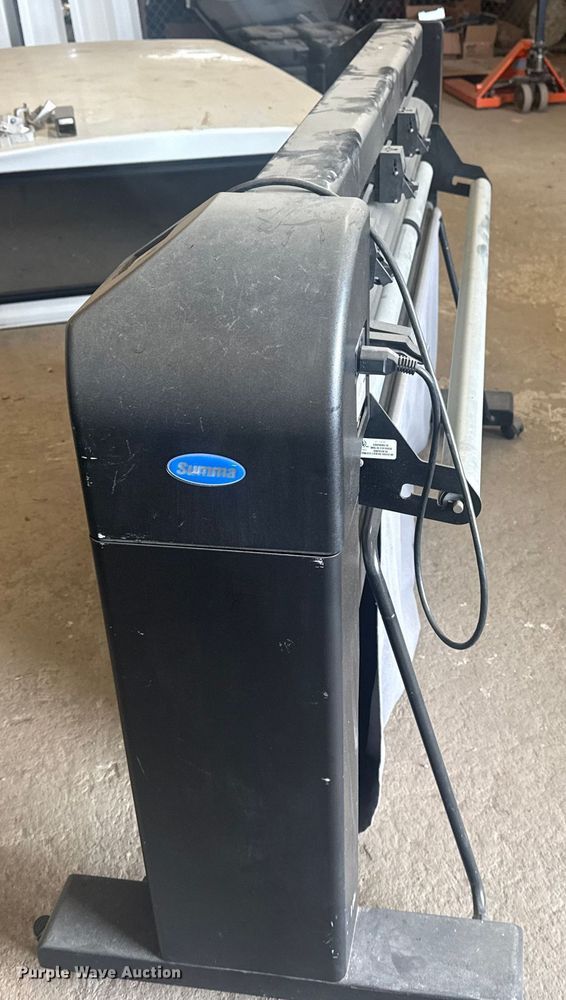 image for item EU4094 Summa S120 T Series plotter