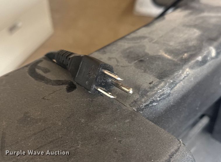 image for item EU4094 Summa S120 T Series plotter