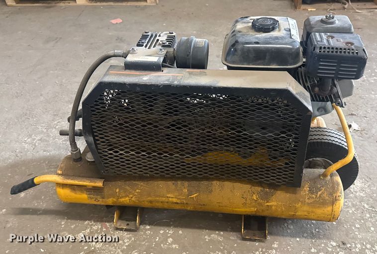 image for item EU4096 Dewalt air compressor