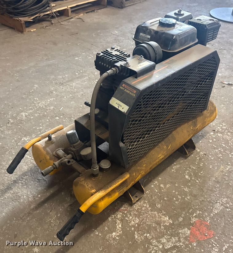 image for item EU4096 Dewalt air compressor