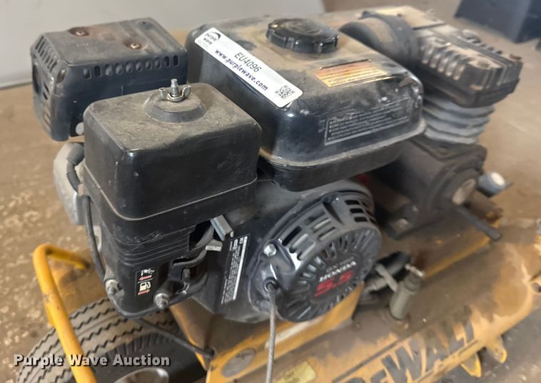 image for item EU4096 Dewalt air compressor