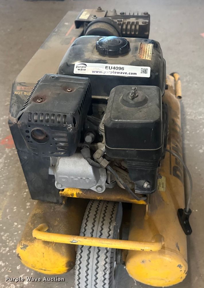 image for item EU4096 Dewalt air compressor
