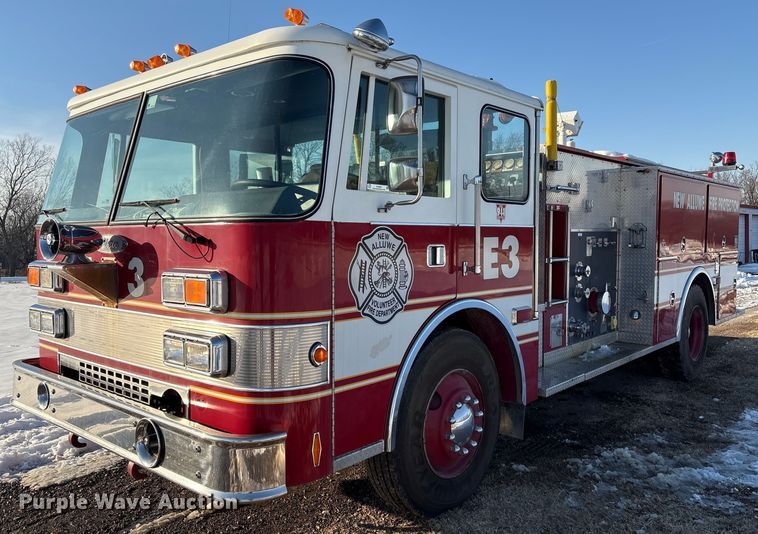 image for item EV2667 1989 Pierce pumper fire truck