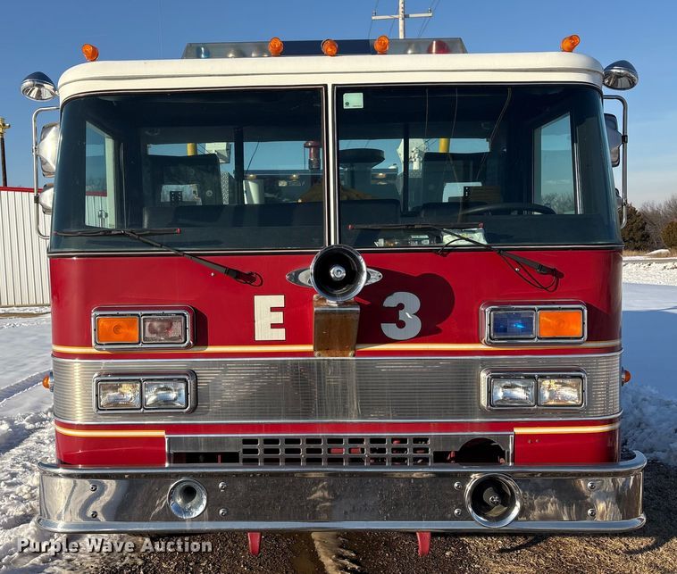 image for item EV2667 1989 Pierce pumper fire truck